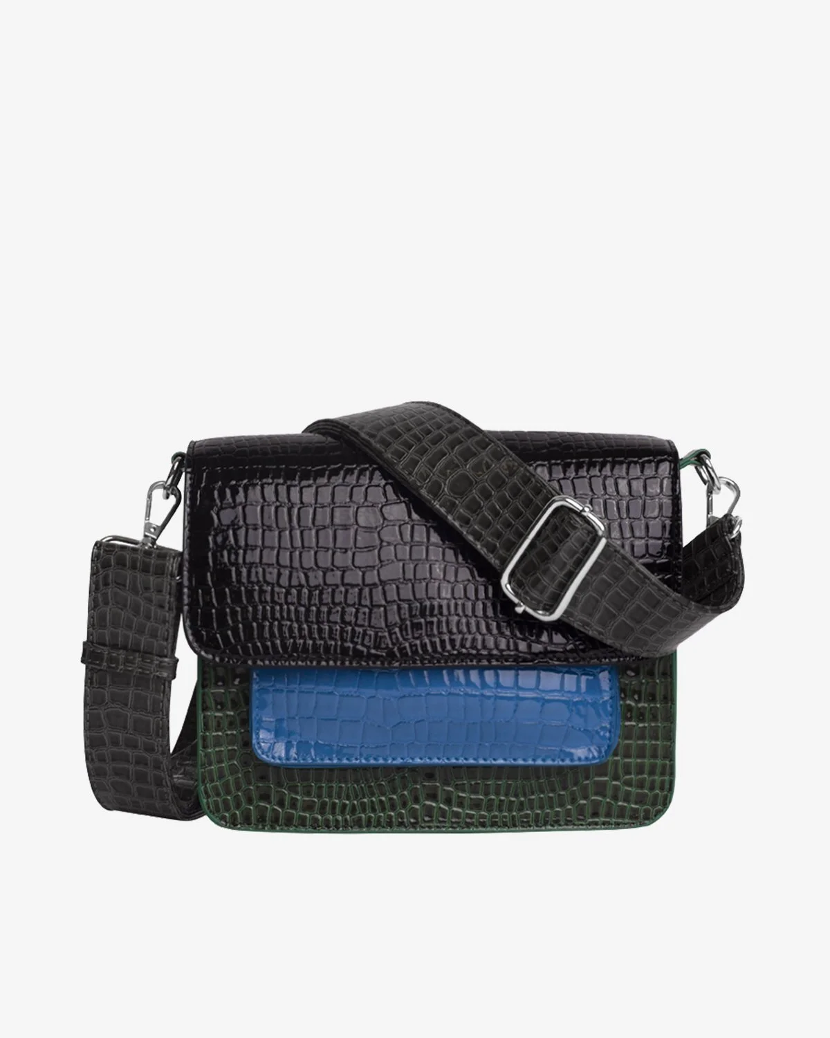 Meet HVISK A Style Forward Danish Handbag Label That Happens To Be Vegan Rose Ivy